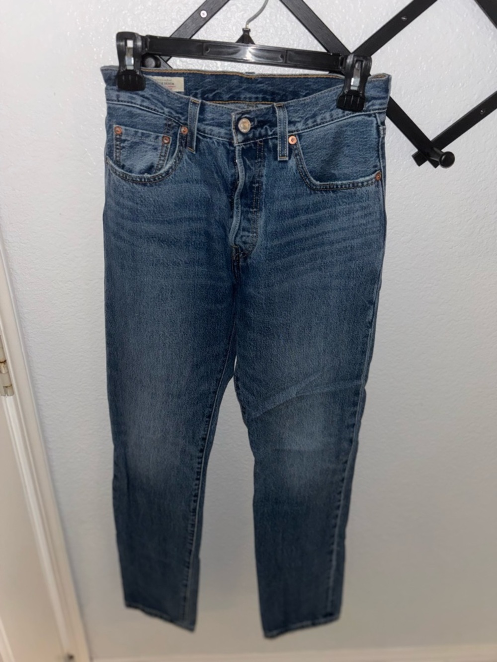 Levi’s 501 Straight Jeans W25 Medium Wash High Rise Levi’s Premium Straight - Picture 2 of 4